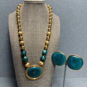 Dauplaise Necklace Clip On Earrings Set 8 In Gold Teal Cross Hatched Beads Retro